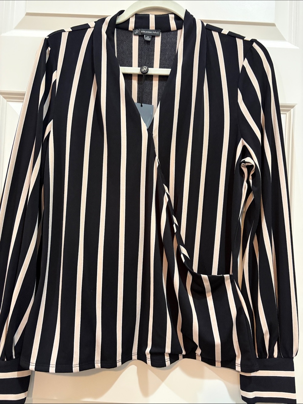 Adrianna Papell Black and Tan Stripe Crossover Front Knit Blouse Women’s Sz M